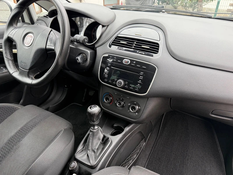 Fiat Punto 1.6M-Jet EVO, снимка 10 - Автомобили и джипове - 53150409