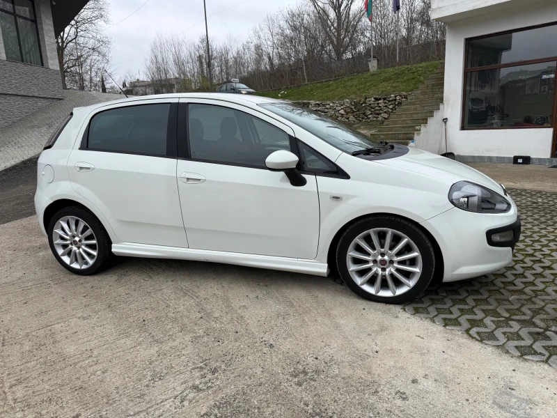 Fiat Punto 1.6M-Jet EVO, снимка 3 - Автомобили и джипове - 53150409