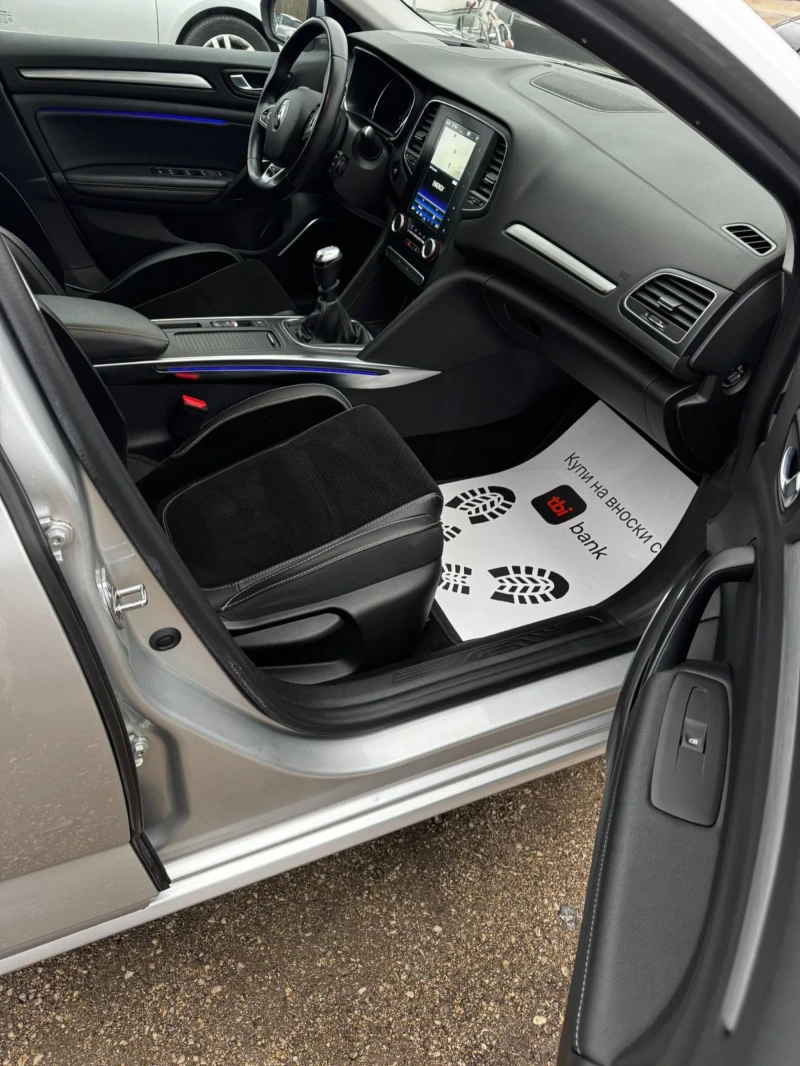 Renault Megane 1.3 TCe, НАВИГАЦИЯ, ДИСТРОНИК, КАМЕРА, HEAD-UP, снимка 10 - Автомобили и джипове - 53310702