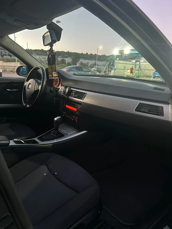 BMW 320, снимка 5 - Автомобили и джипове - 52791832