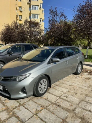 Toyota Auris, снимка 6 - Автомобили и джипове - 54317787