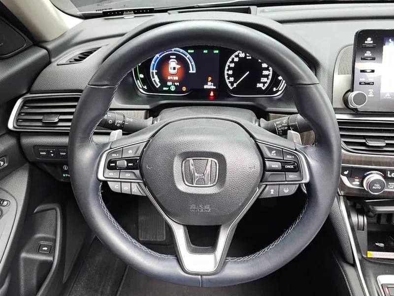 Honda Accord 10Th Generation 2.0 Hybrid Touring | Mobile.bg � ����������� 12