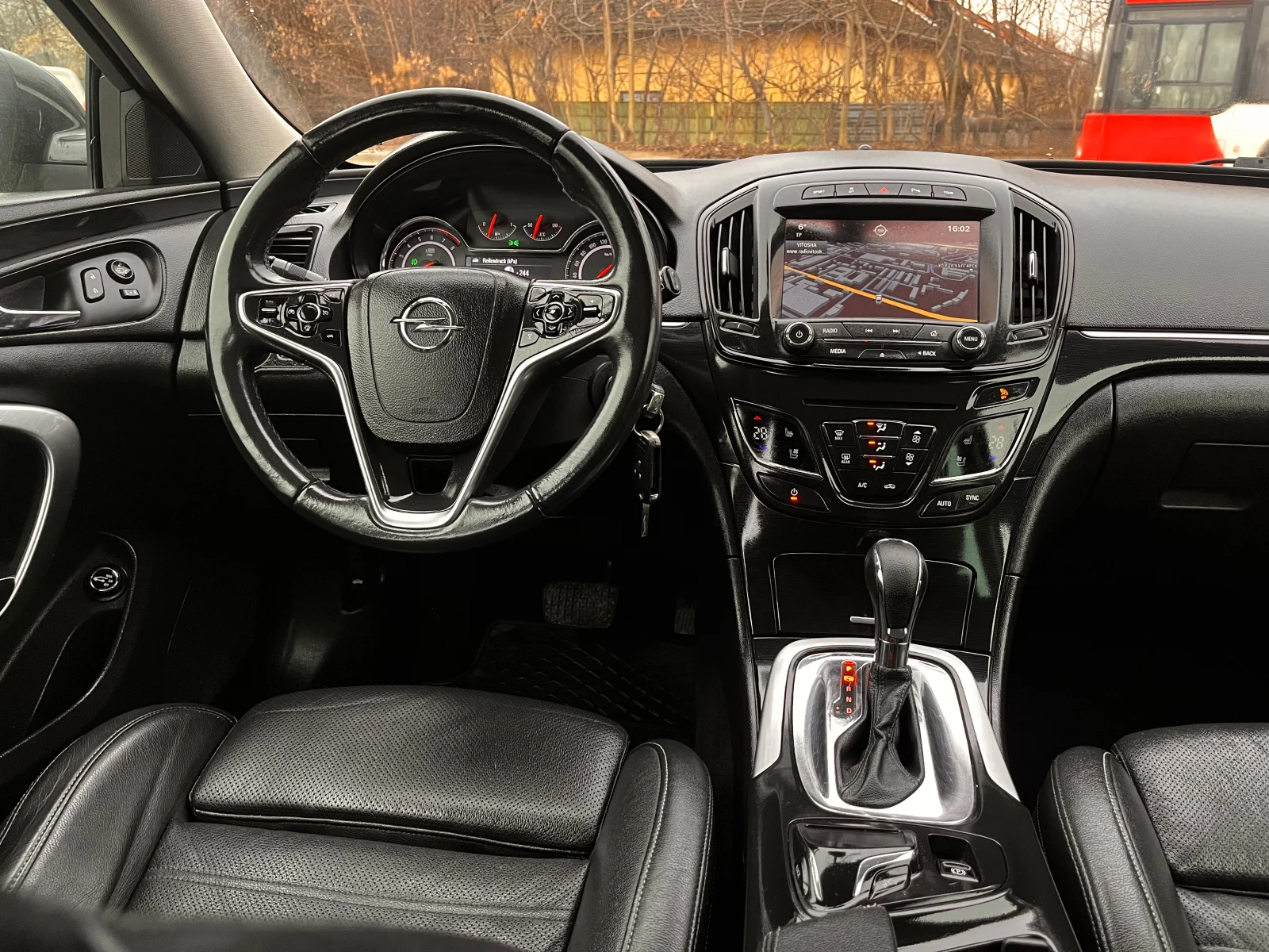 Opel Insignia 2.0 LUKS 4x4 | Mobile.bg � ����������� 13