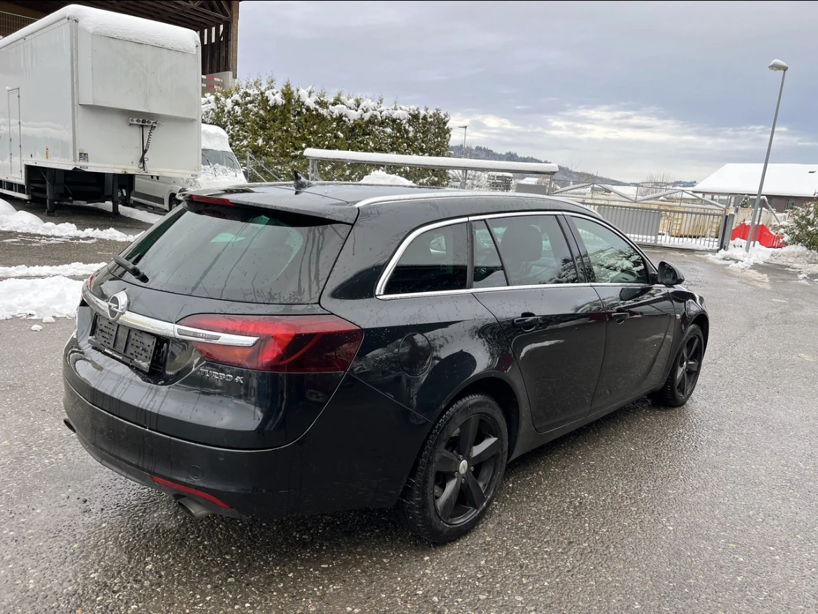 Opel Insignia 2.0 LUKS 4x4 - изображение 4