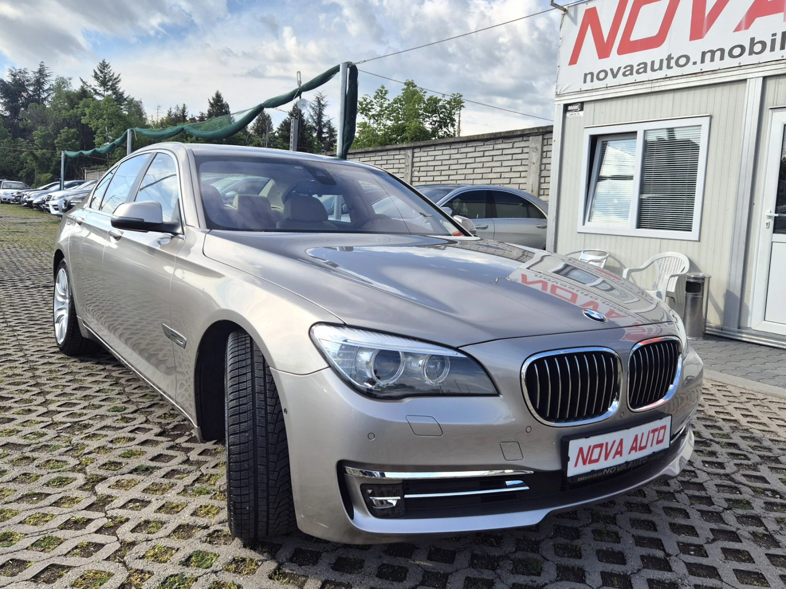 BMW 730 X DRIVE-197.000-ВАКУУМ-ЗА ЦЕНИТЕЛИ-FACE LIFT - изображение 5