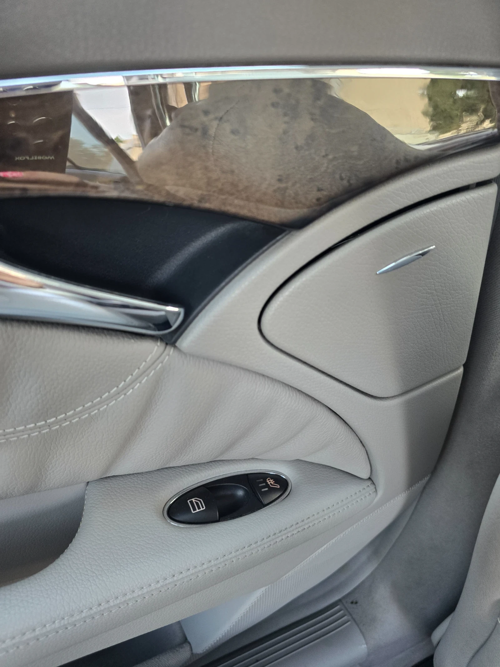 Mercedes-Benz E 320  - изображение 5