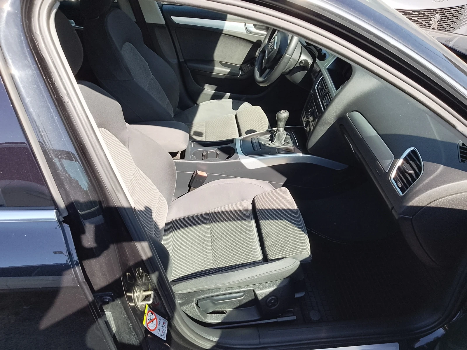 Audi A4 2.0 TDI/AVANT - изображение 10