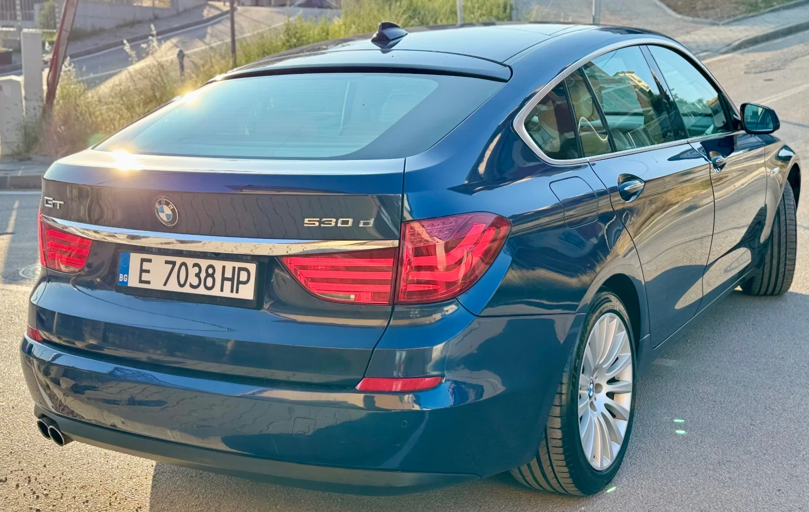 BMW 5 Gran Turismo Напълно обслужена/3.0д/245кс/8ZF - изображение 3