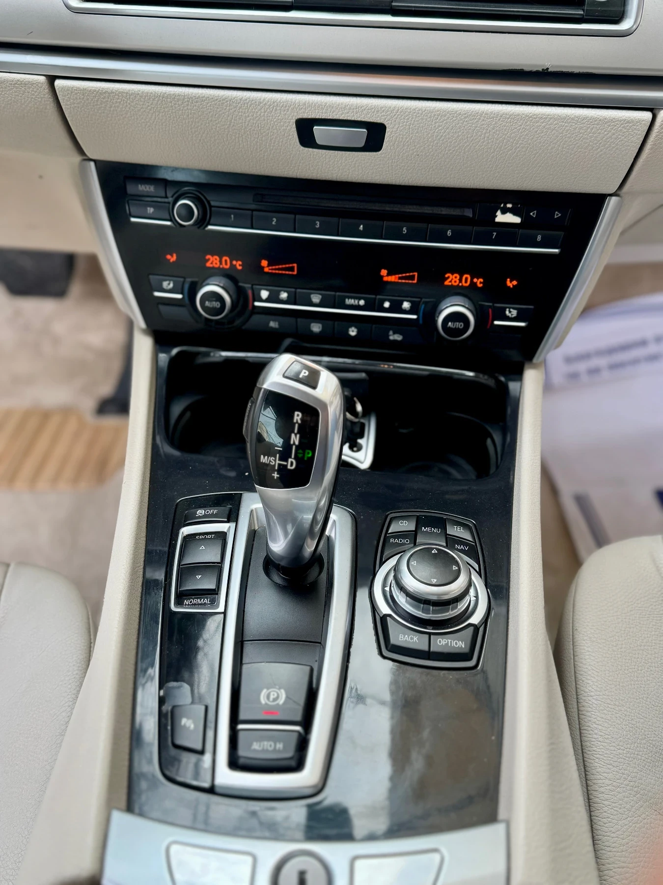 BMW 5 Gran Turismo Напълно обслужена/3.0д/245кс/8ZF - изображение 8