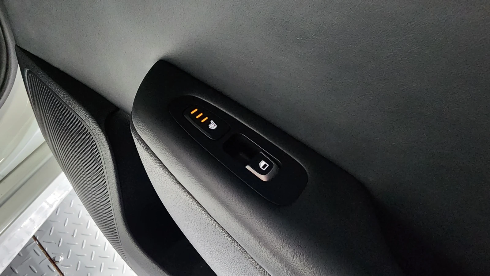 Kia Stinger 2.0T 2WD PLATINUM | Mobile.bg   17