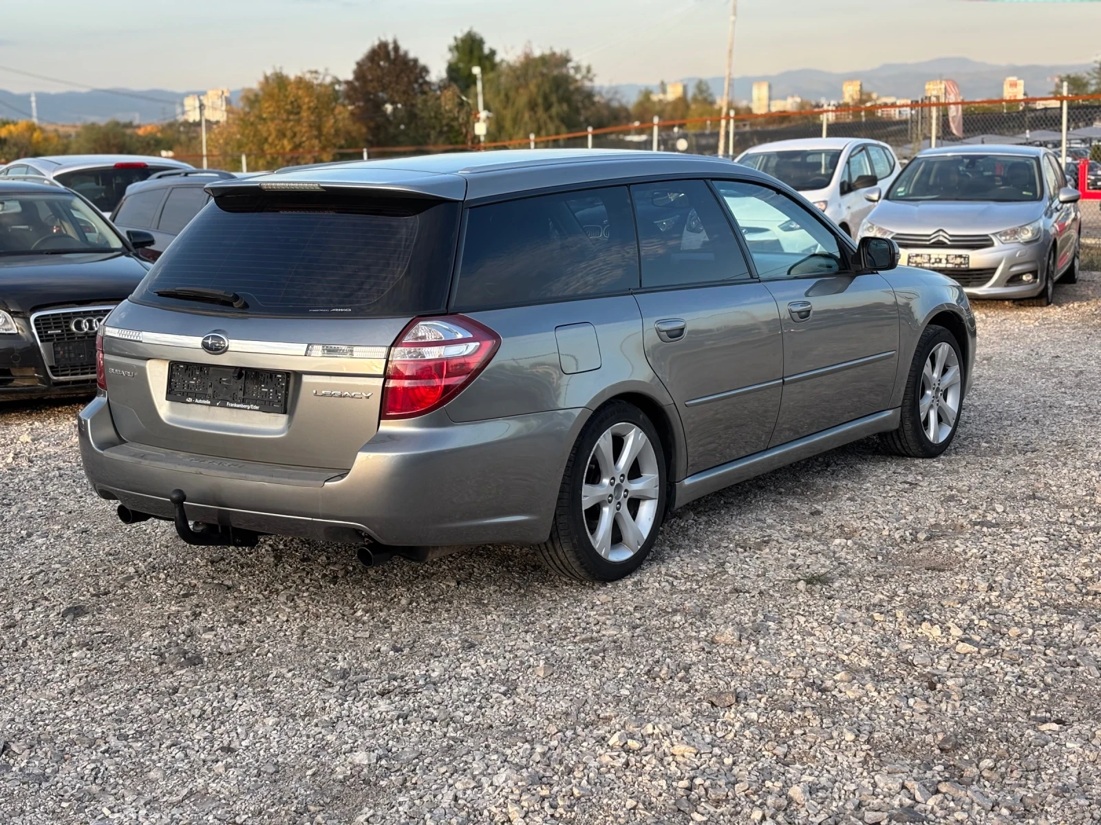 Subaru Legacy 2.0-165кс - изображение 2