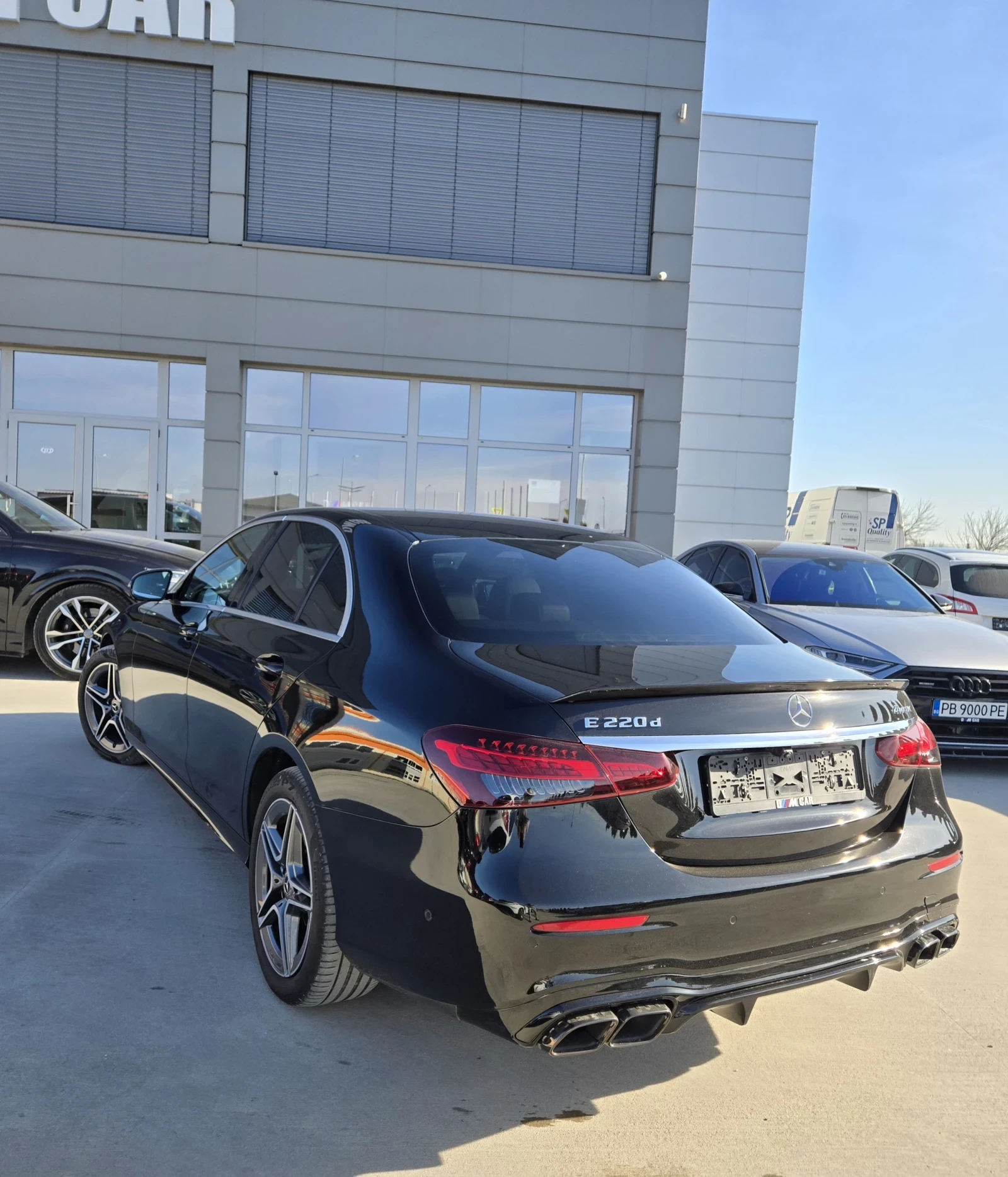 Mercedes-Benz E 220 AMG 63 - изображение 6