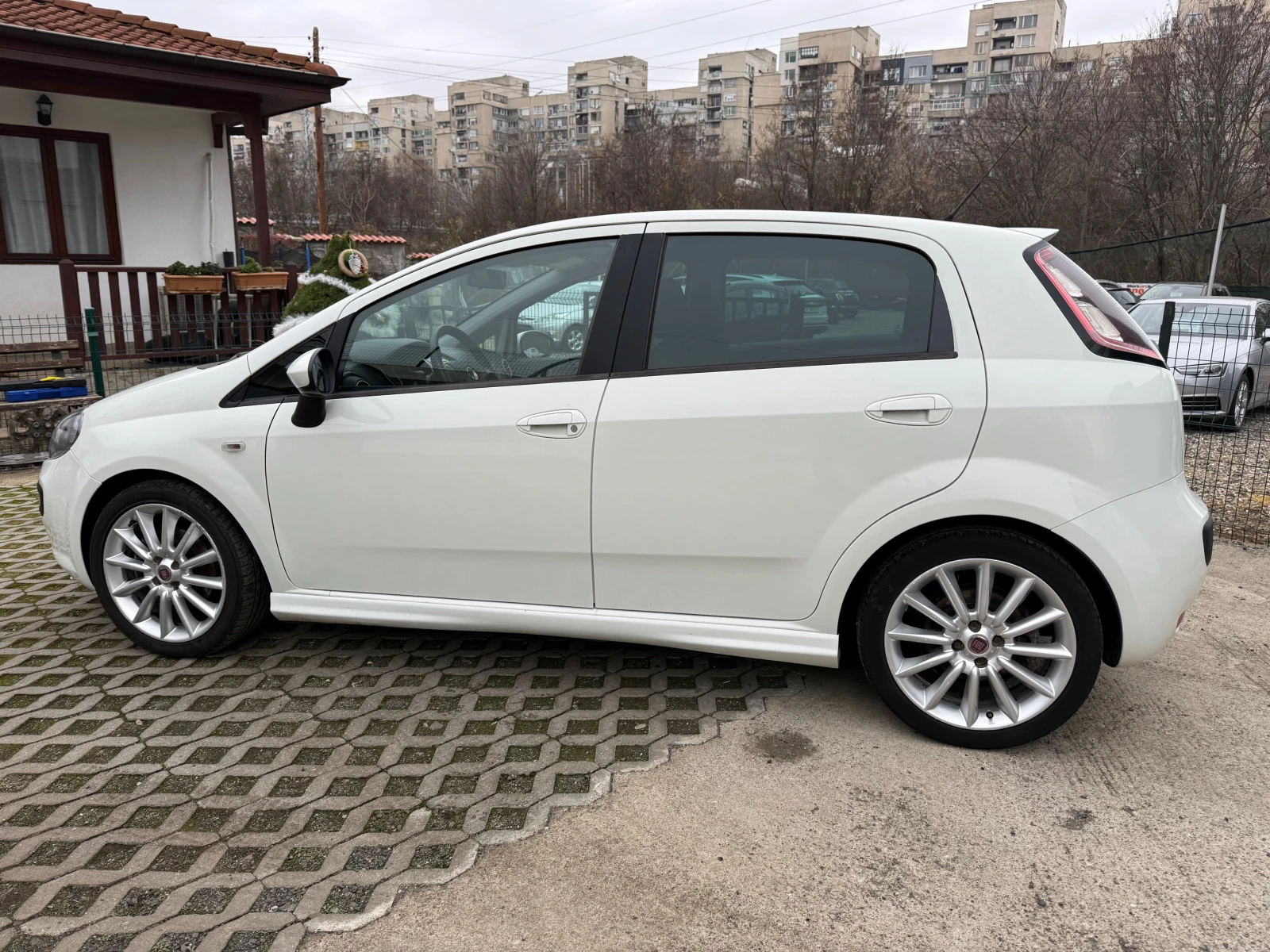 Fiat Punto 1.6M-Jet EVO - изображение 7