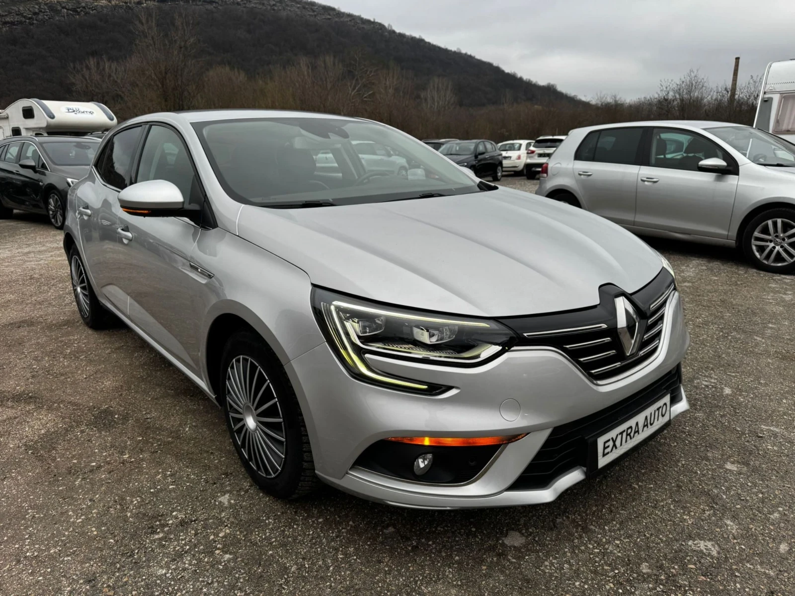 Renault Megane 1.3 TCe, НАВИГАЦИЯ, ДИСТРОНИК, КАМЕРА, HEAD-UP - изображение 6