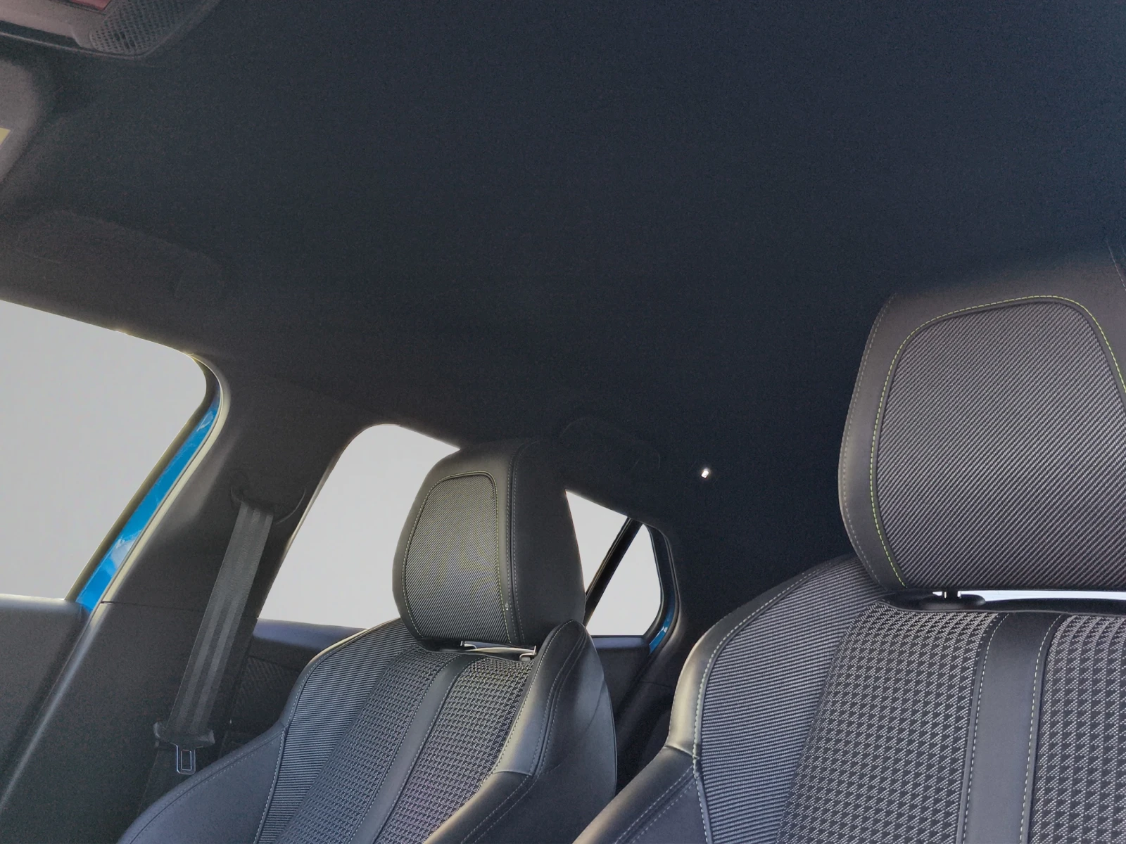 Peugeot 2008 GT 1.2 PureTech 155 EAT8 EURO6//, снимка 13 - Автомобили и джипове - 53817217