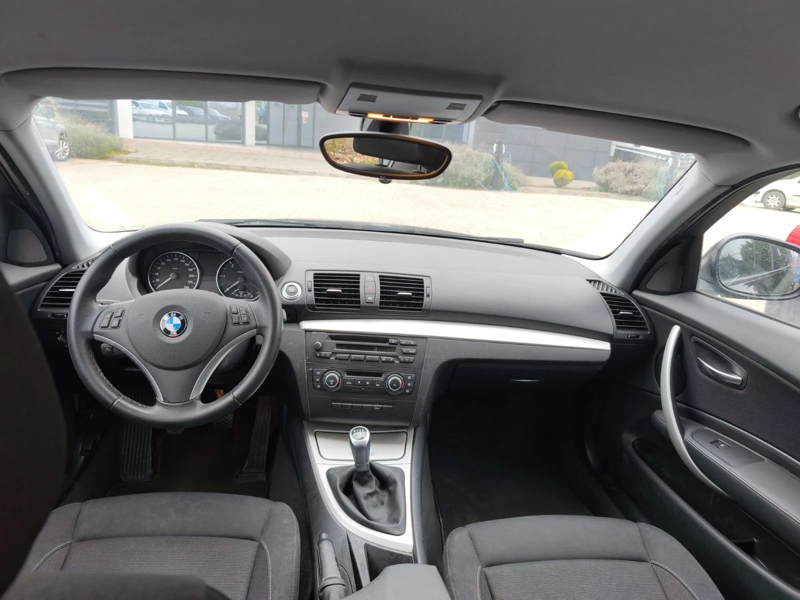 BMW 118, снимка 5 - Автомобили и джипове - 54000258
