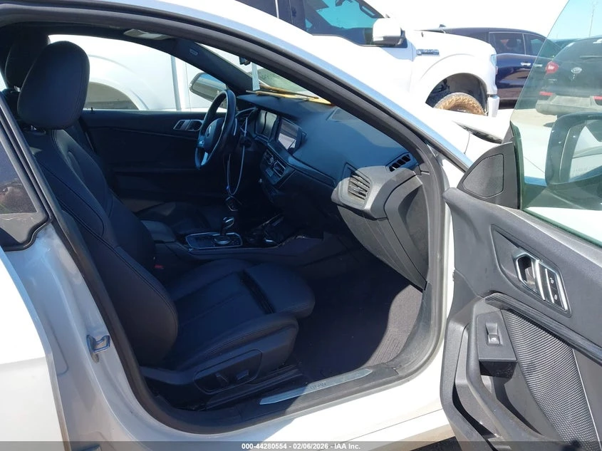 BMW 228 I Gran Coupe xDrive, снимка 5 - Автомобили и джипове - 54047390