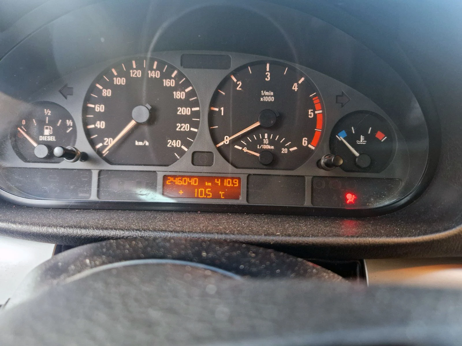 BMW 320 Touchscreen* CAR PLAY* ANDROID* CAMERA, снимка 13 - Автомобили и джипове - 54138158