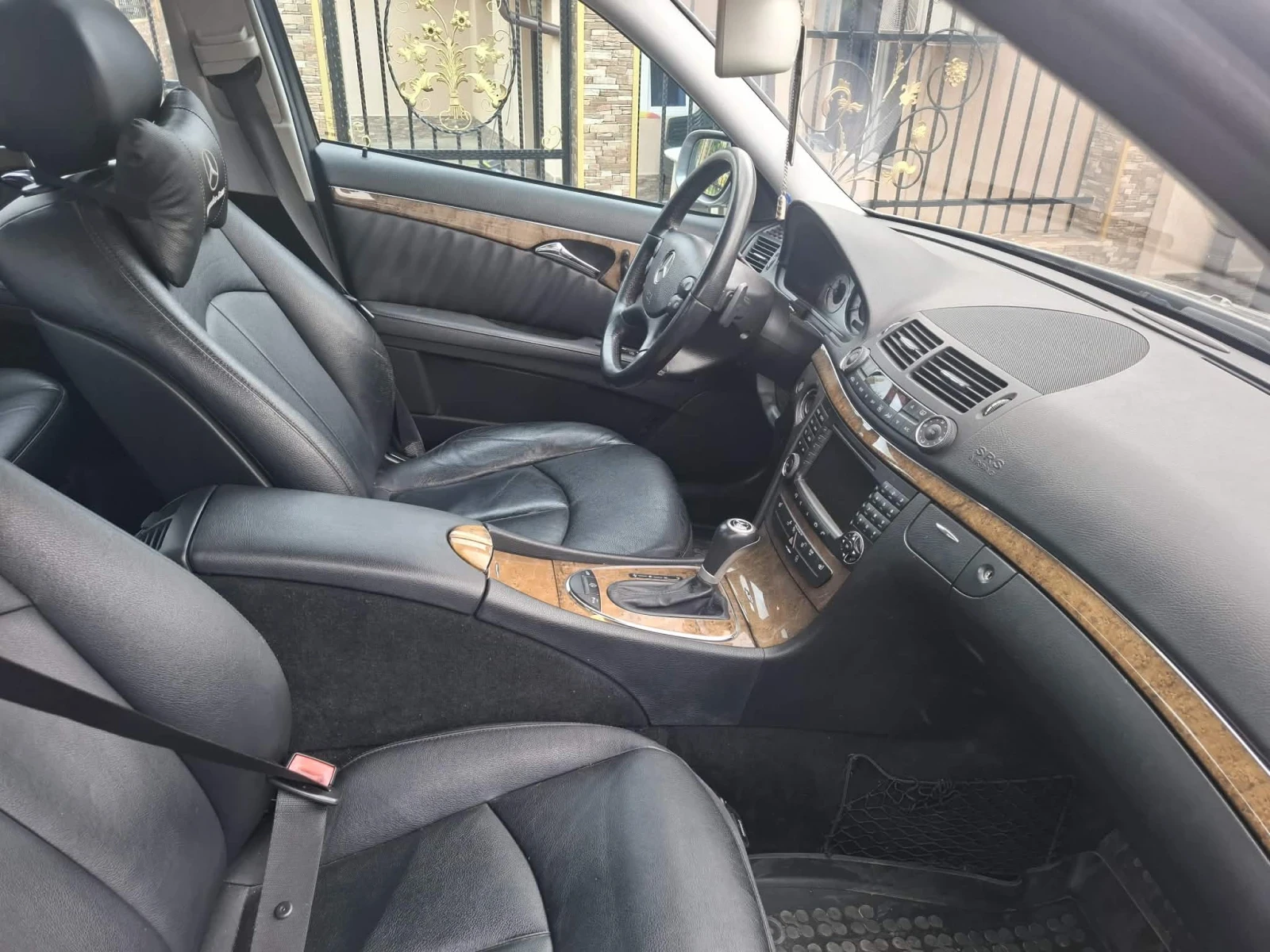 Mercedes-Benz E 350, снимка 7 - Автомобили и джипове - 54311450