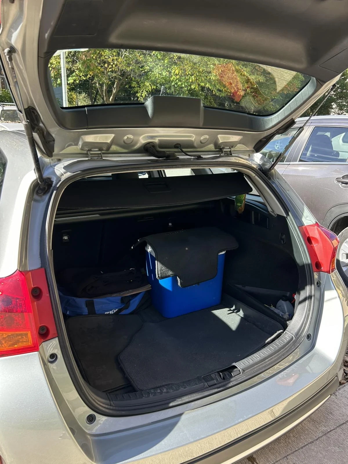 Toyota Auris, снимка 12 - Автомобили и джипове - 54317787