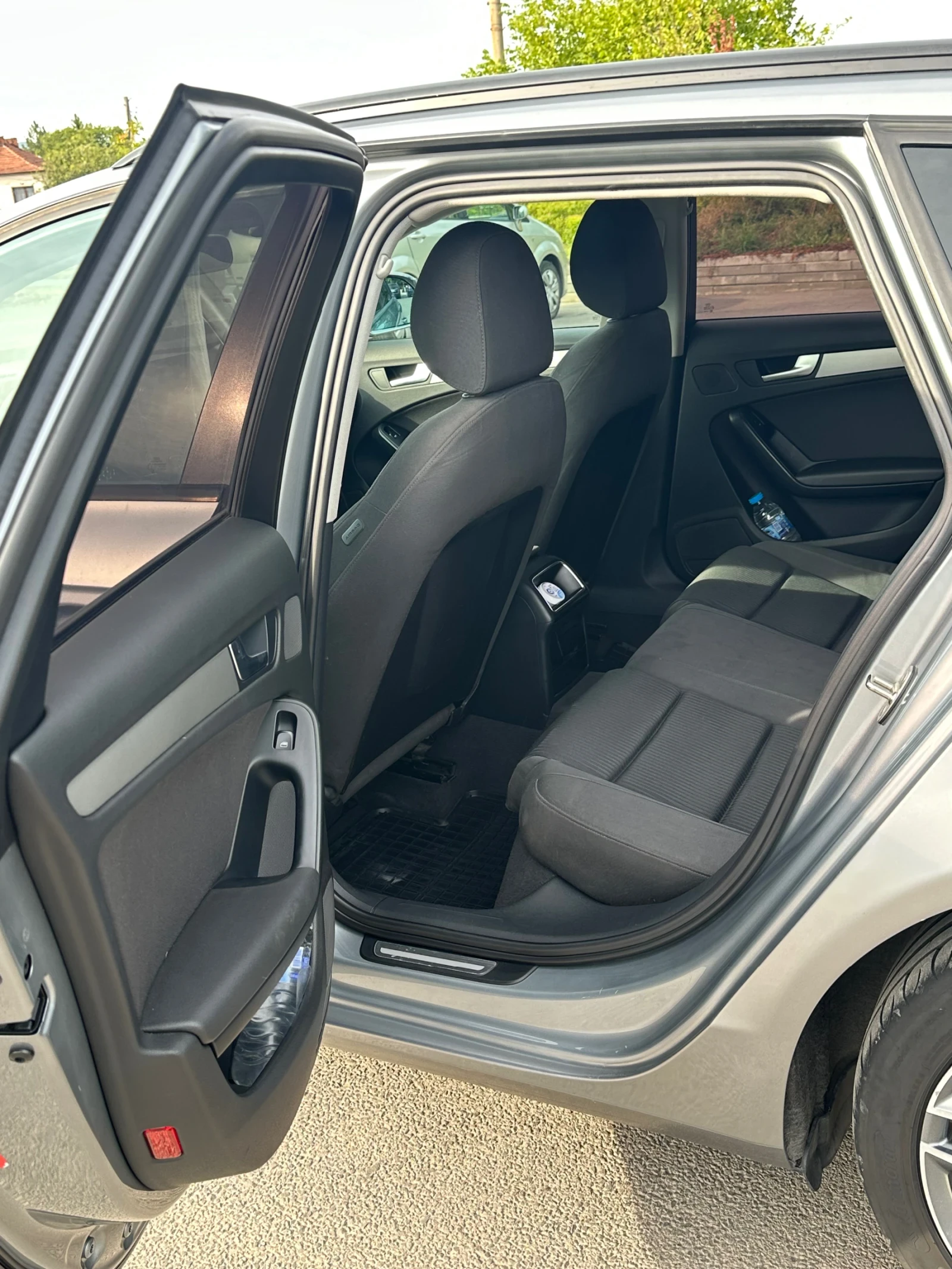 Audi A4, снимка 9 - Автомобили и джипове - 54502359