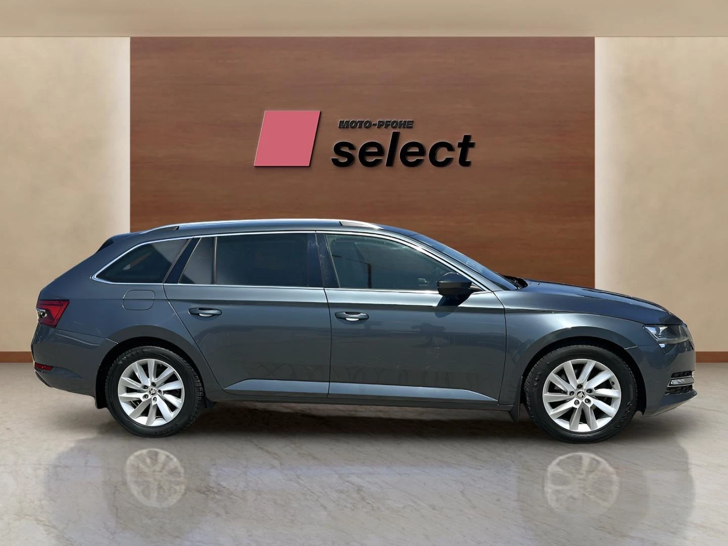 Skoda Superb 1.5 TSI, снимка 5 - Автомобили и джипове - 54540033