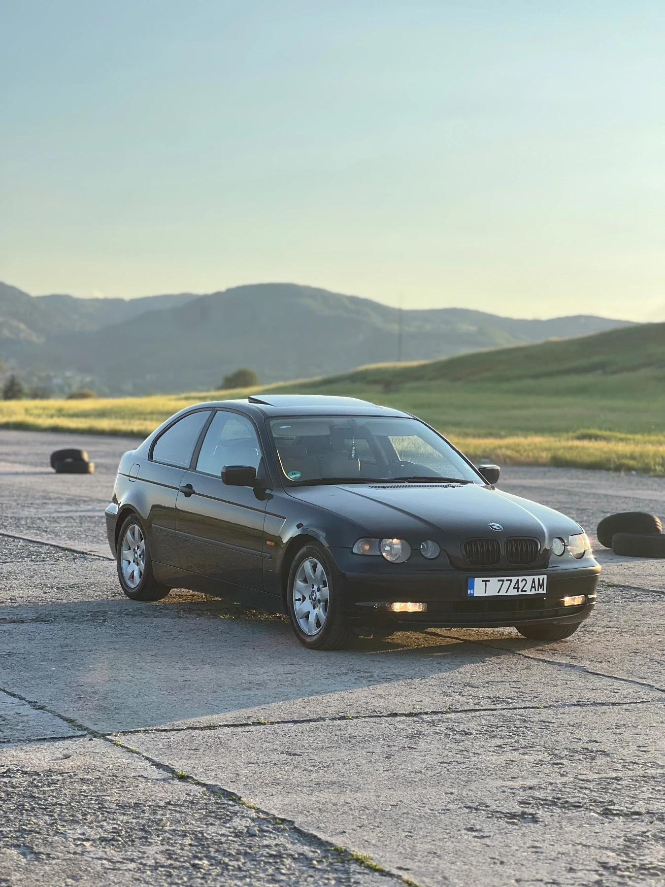 BMW 318 Компакт, снимка 4 - Автомобили и джипове - 54683449