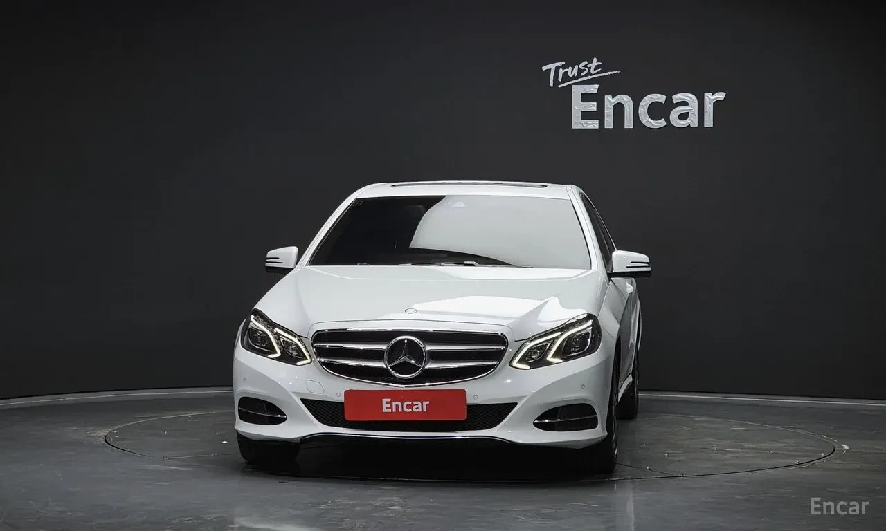 Mercedes-Benz E 200 AVANTGARDE