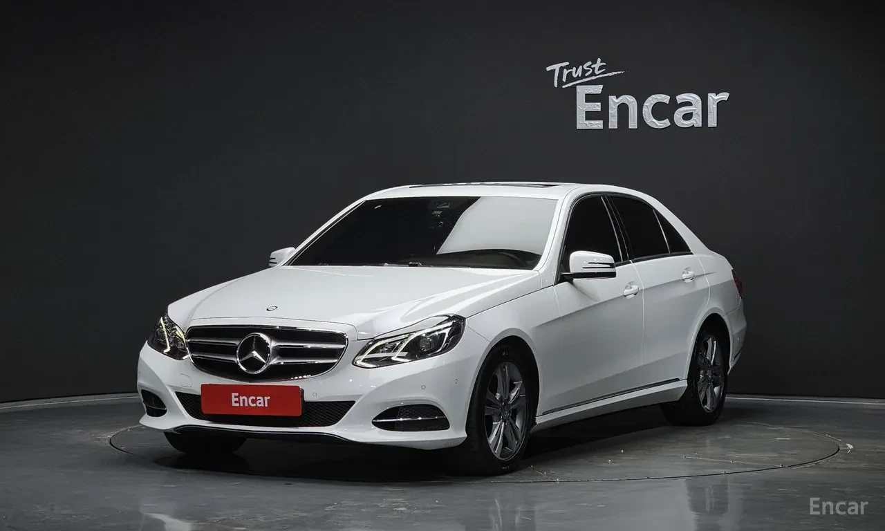 Mercedes-Benz E 200 AVANTGARDE, снимка 3 - Автомобили и джипове - 54735750
