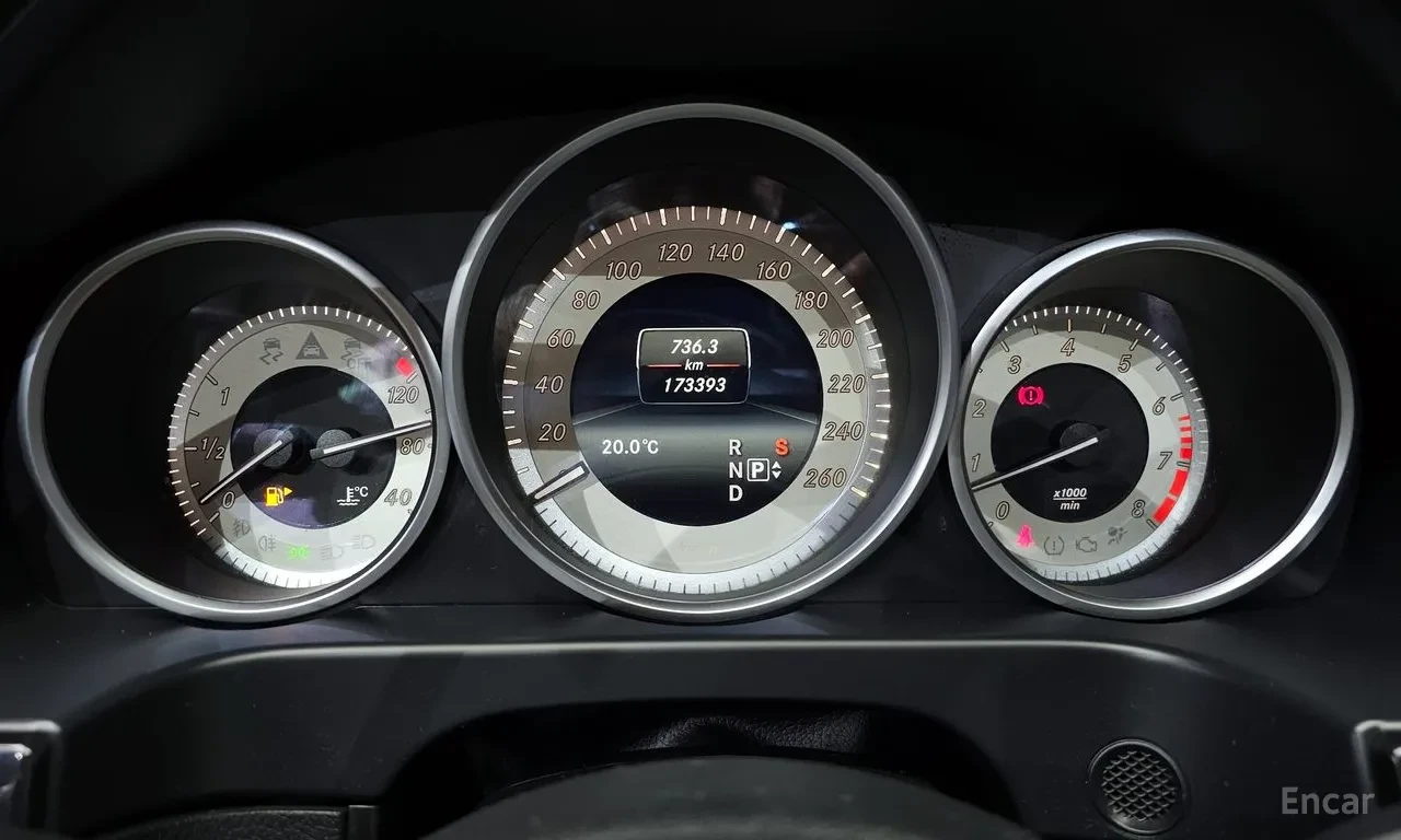 Mercedes-Benz E 200 AVANTGARDE, снимка 6 - Автомобили и джипове - 54735750
