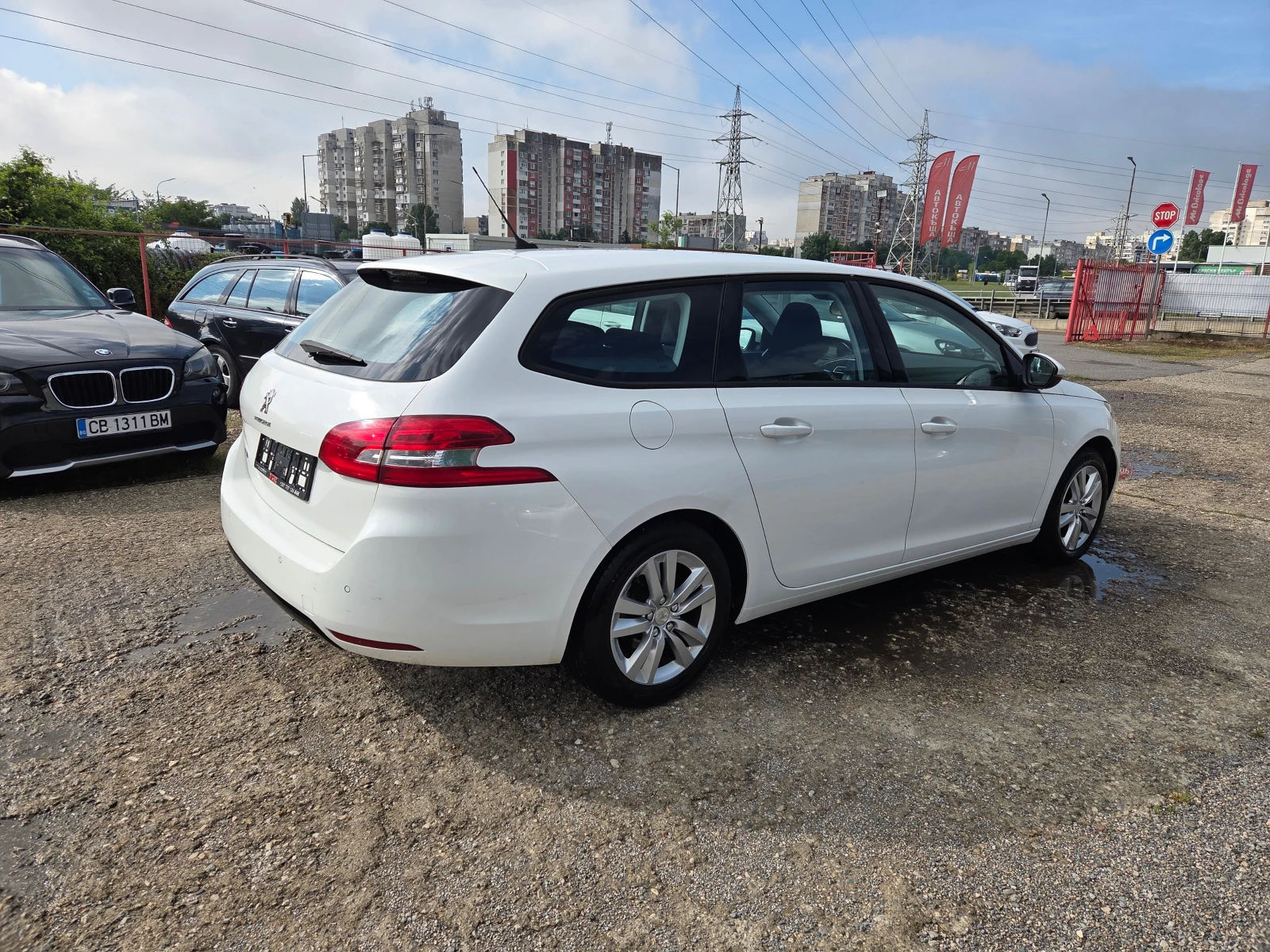 Peugeot 308 1.6 BlueHDI/SW/Navi, снимка 4 - Автомобили и джипове - 54777949