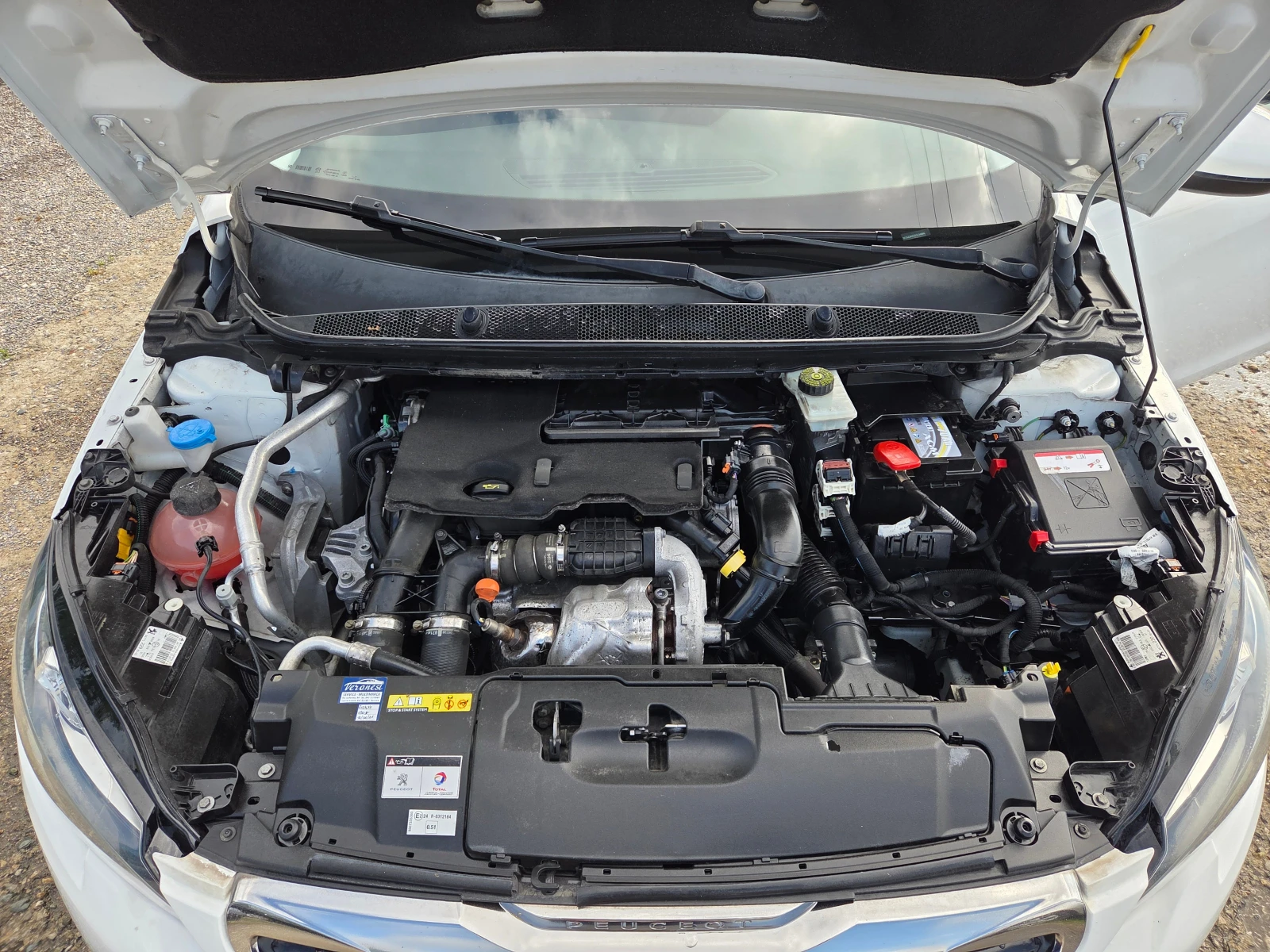 Peugeot 308 1.6 BlueHDI/SW/Navi, снимка 16 - Автомобили и джипове - 54777949