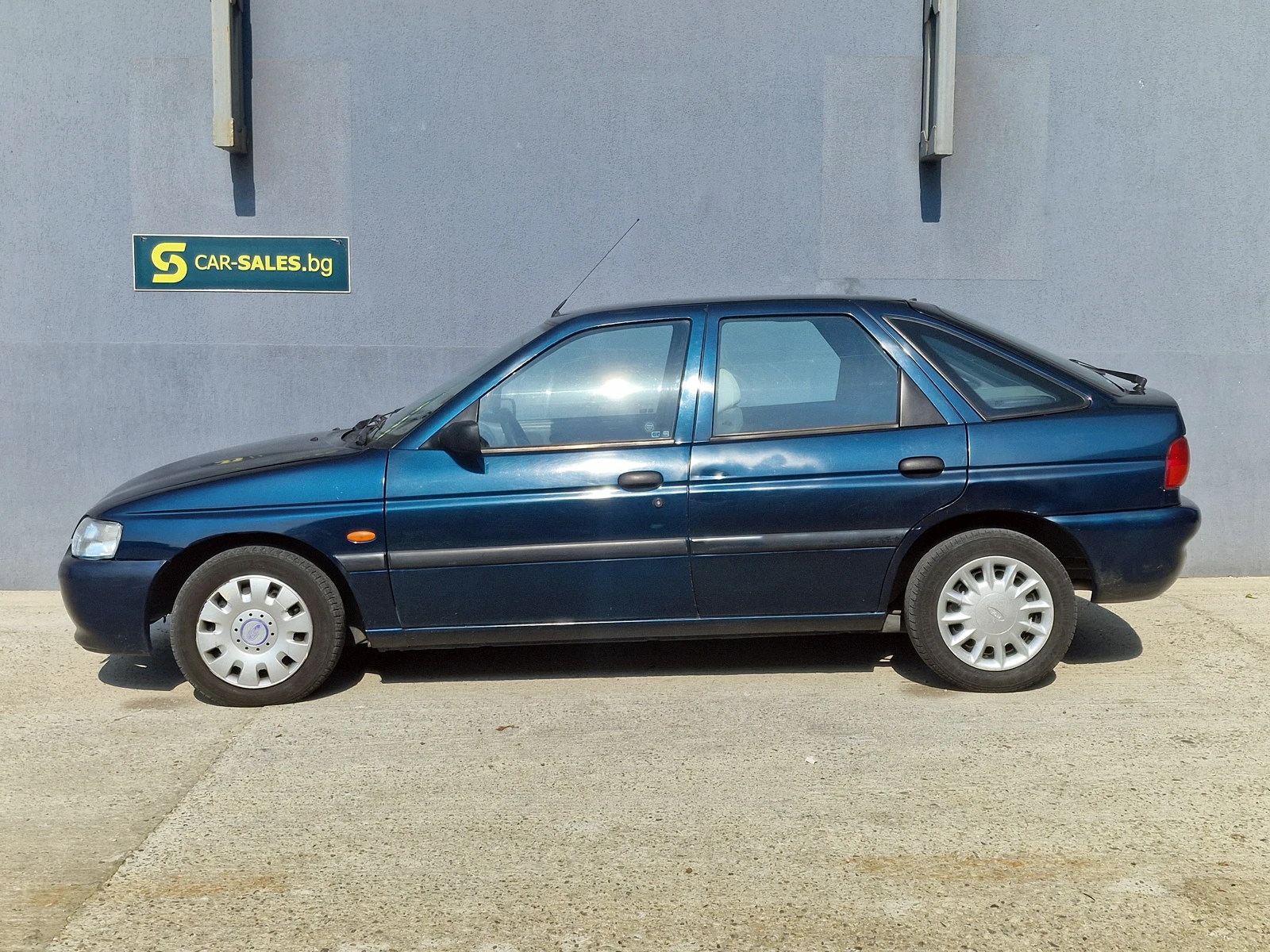 Ford Escort 1.4 , снимка 5 - Автомобили и джипове - 54888855