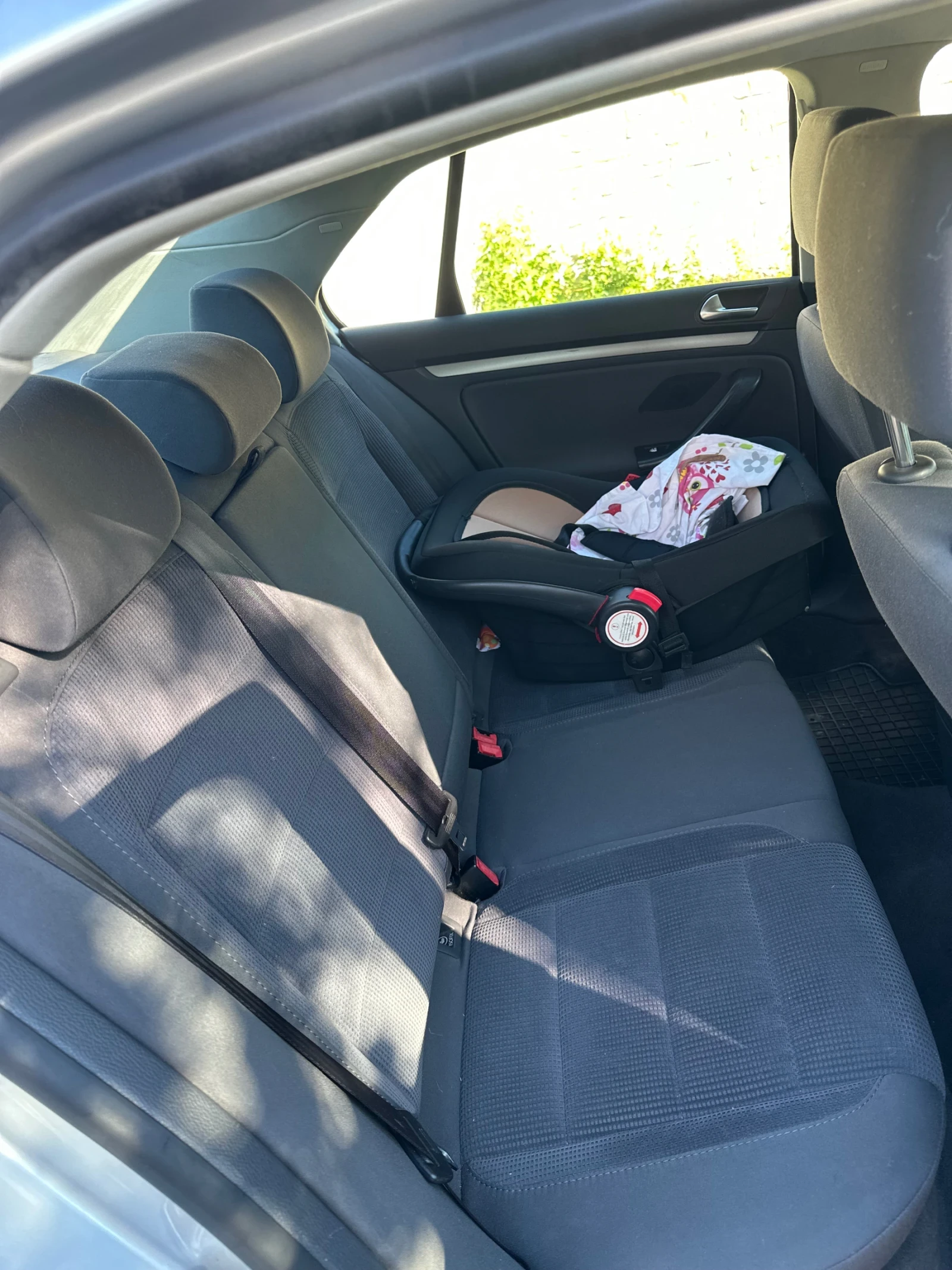 VW Jetta 1.9, снимка 10 - Автомобили и джипове - 54933846