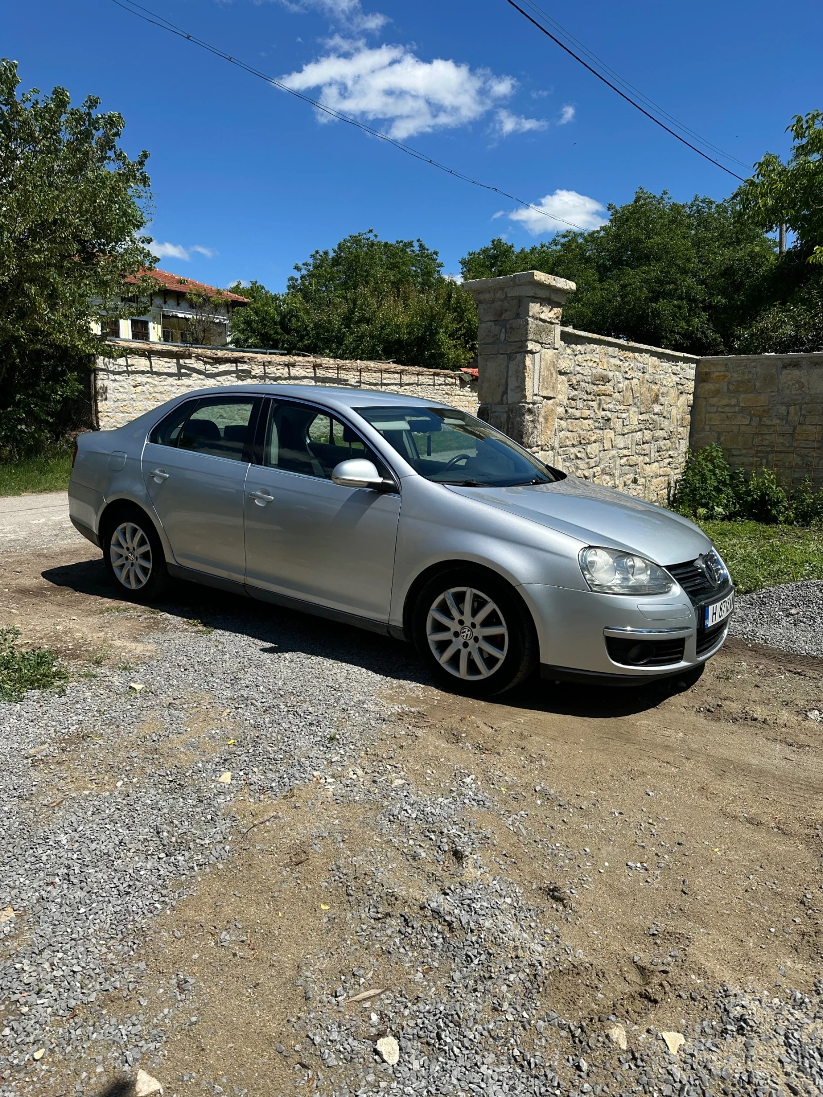 VW Jetta 1.9, снимка 4 - Автомобили и джипове - 54933846