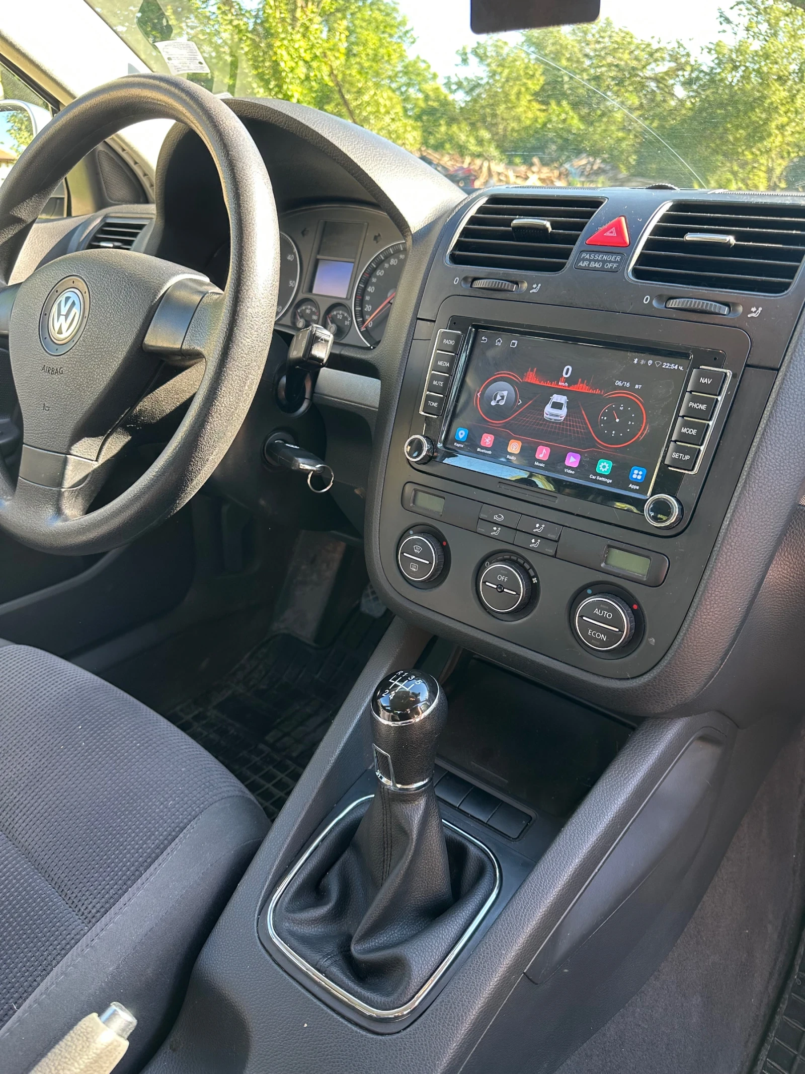 VW Jetta 1.9, снимка 7 - Автомобили и джипове - 54933846