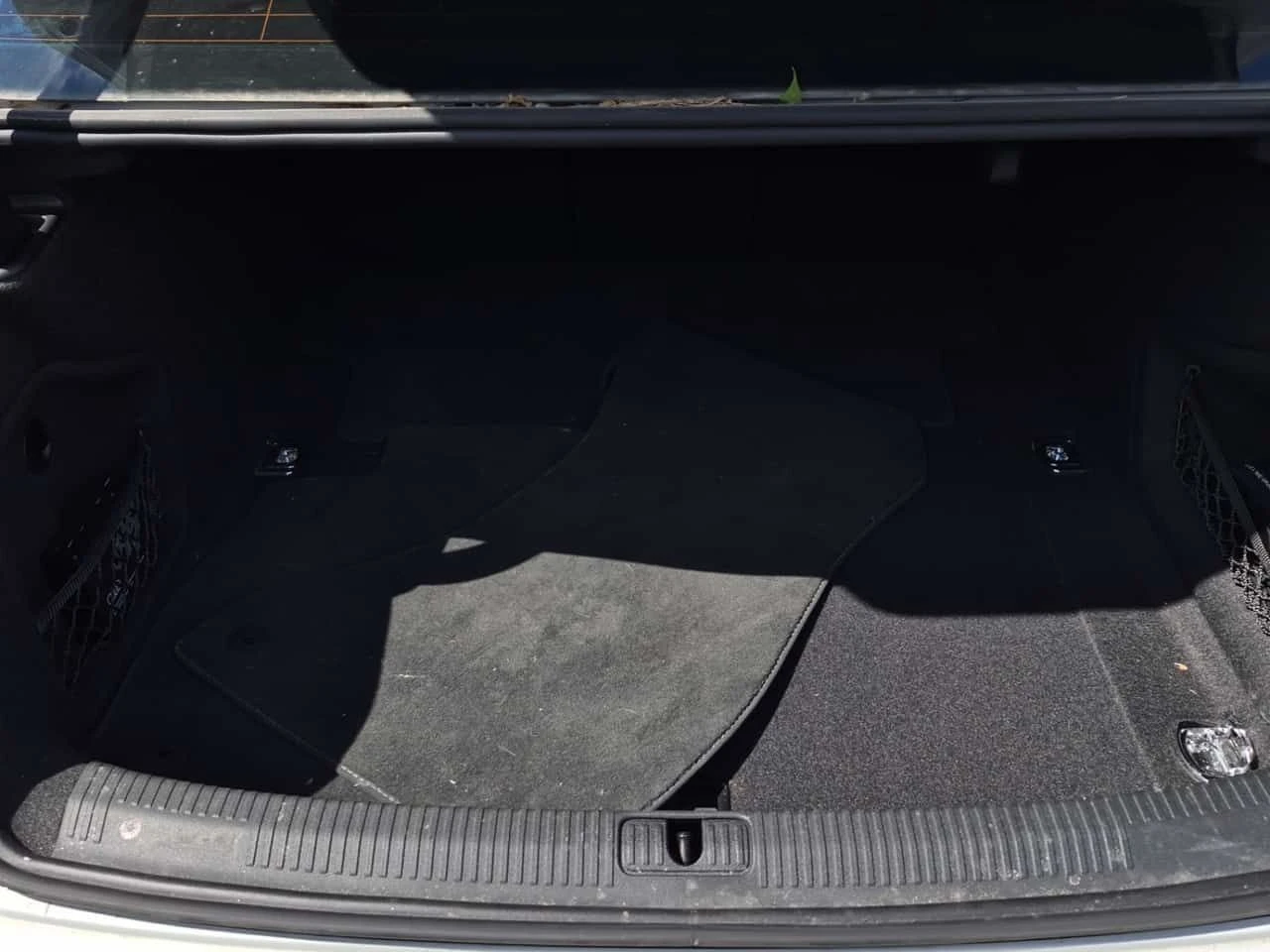 Audi A4 PROGRESSIV /DISTRONIC/LED/ШИБИДАХ/АВТОКРЕДИТ, снимка 16 - Автомобили и джипове - 55076327