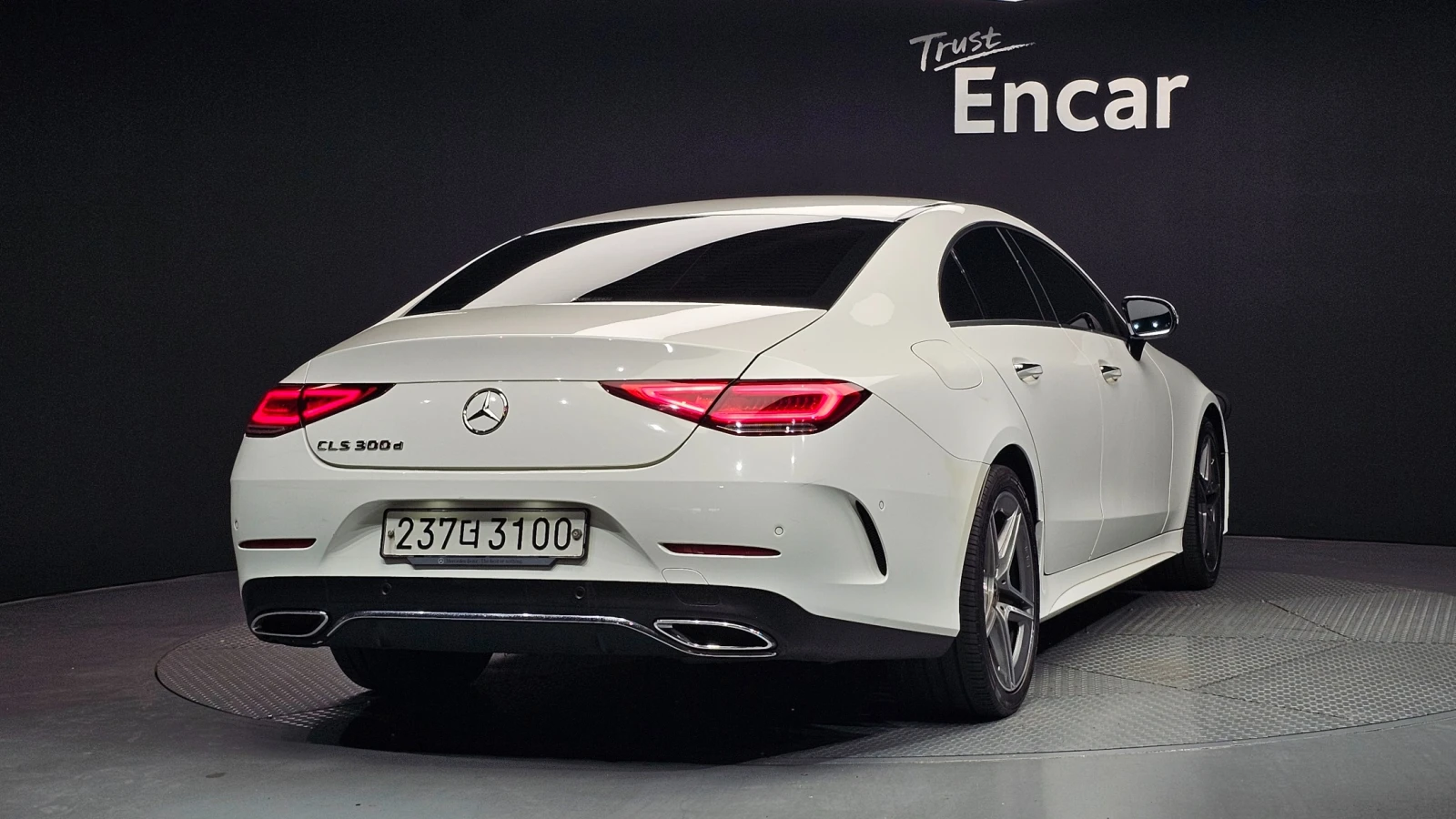 Mercedes-Benz CLS 300 AMG line//Подгрев/ШИБЕДАХ//HUD/, снимка 2 - Автомобили и джипове - 55299260