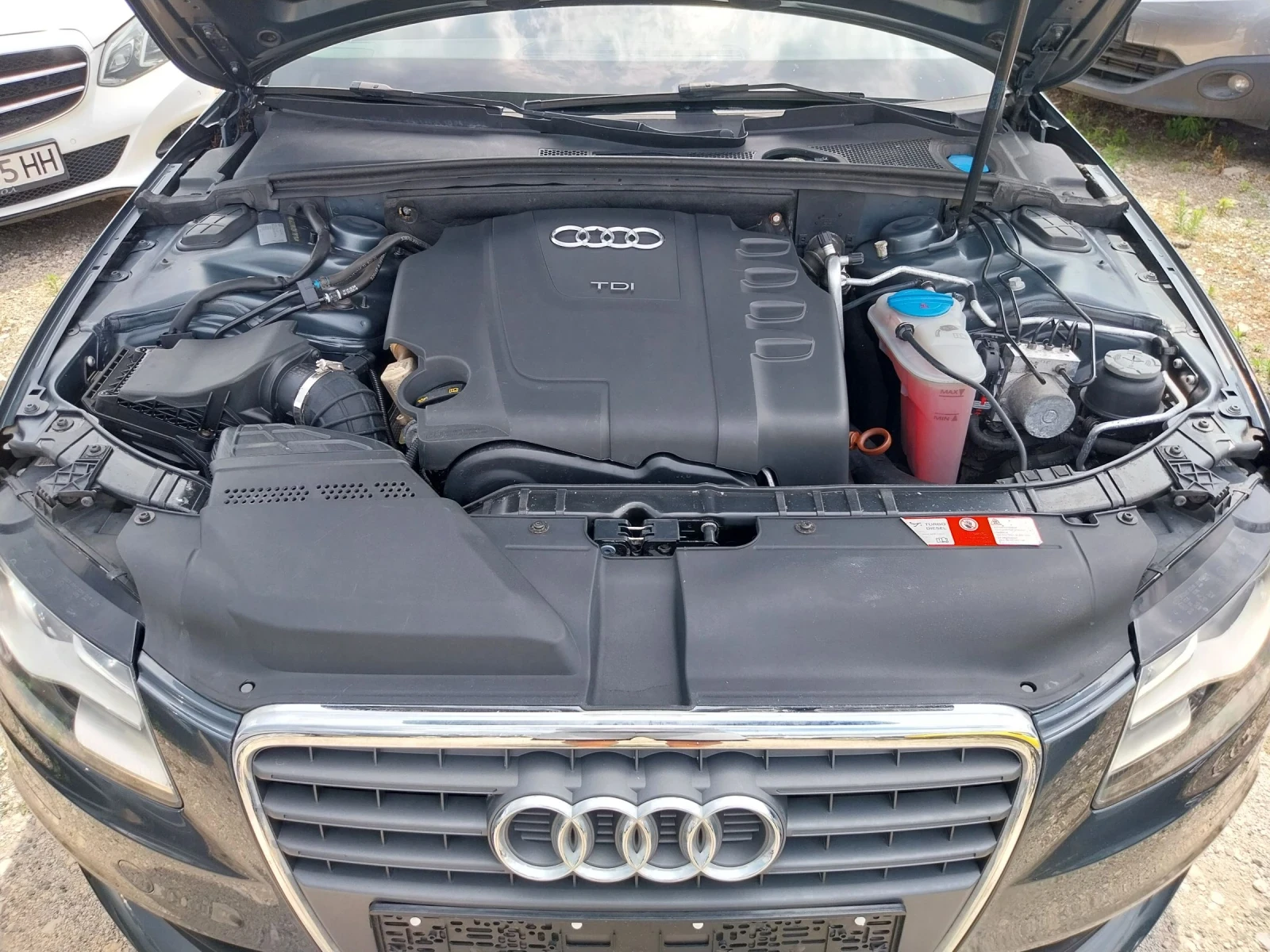 Audi A4 2.0 TDI, снимка 17 - Автомобили и джипове - 55404814
