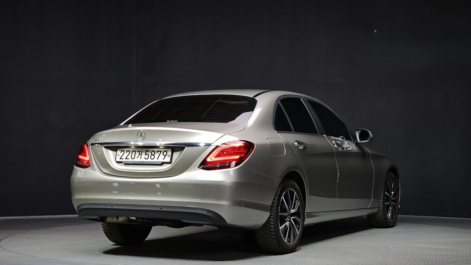 Mercedes-Benz C 200, снимка 2 - Автомобили и джипове - 56283372