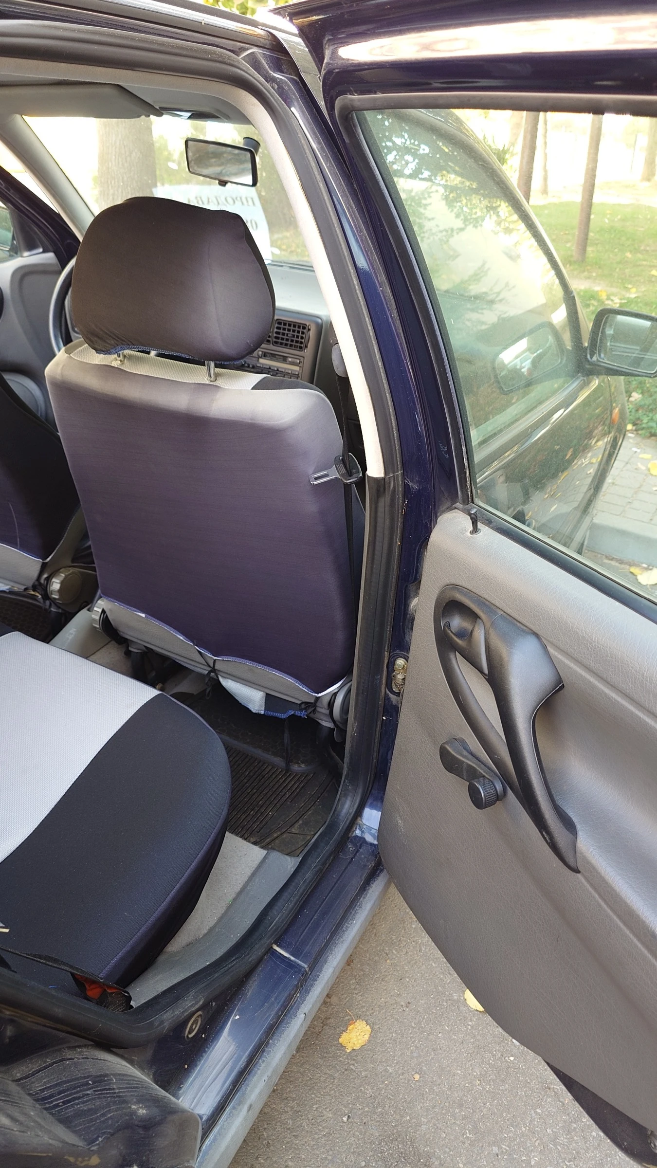 VW Polo 1.4i, снимка 10 - Автомобили и джипове - 56480343