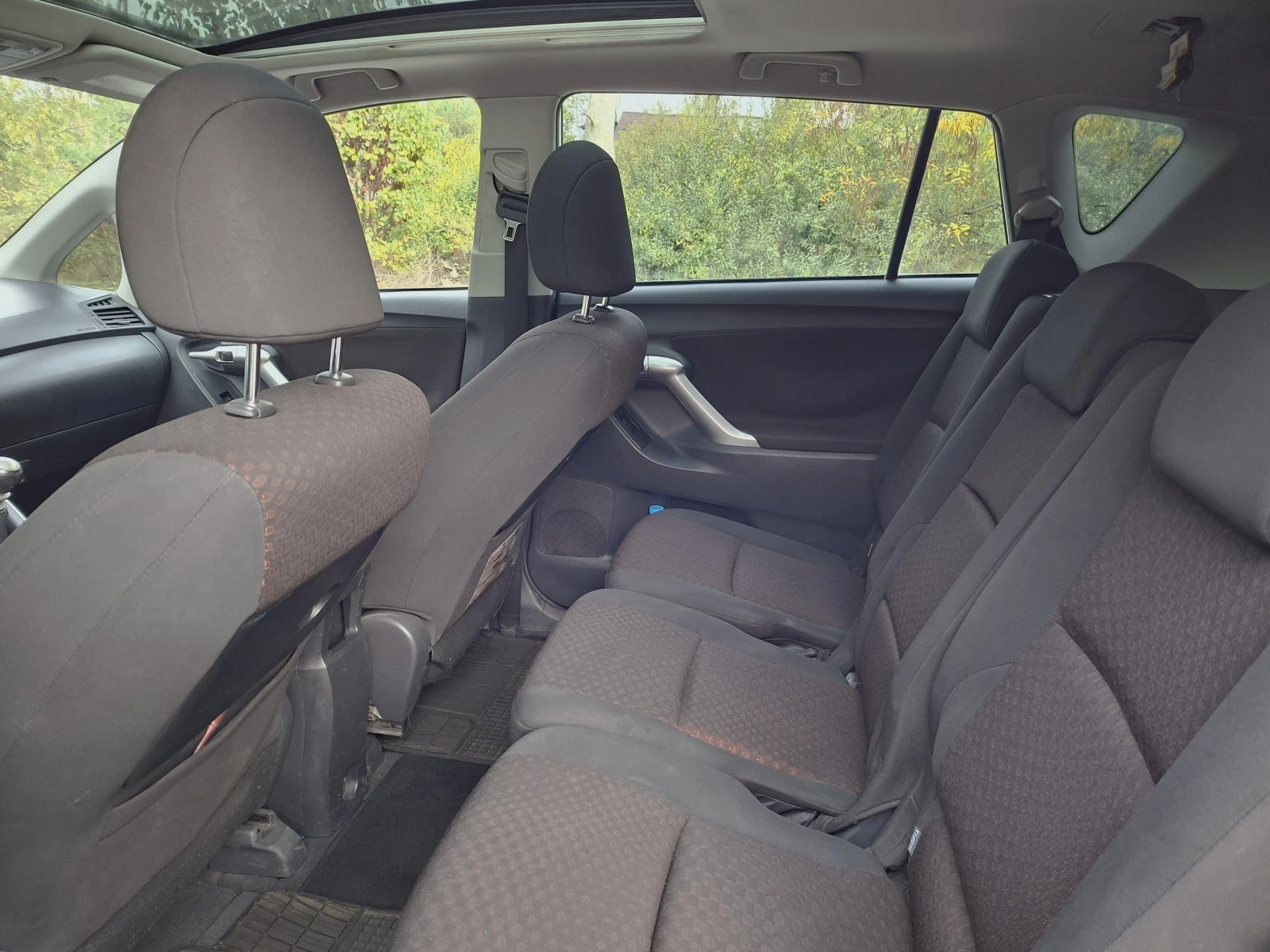 Toyota Verso 2.0 D4D (126к.с.), снимка 17 - Автомобили и джипове - 56691264