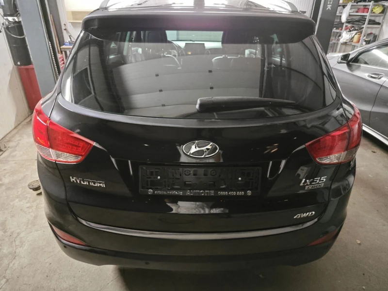 Hyundai IX35 2.0Д, снимка 7 - Автомобили и джипове - 49377170