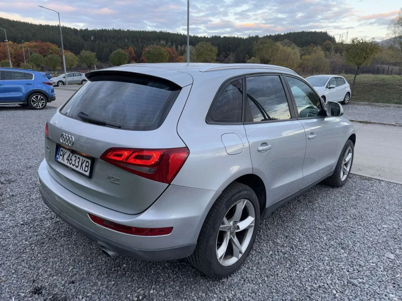 Audi Q5 2.0 T quattro, снимка 8 - Автомобили и джипове - 52626153