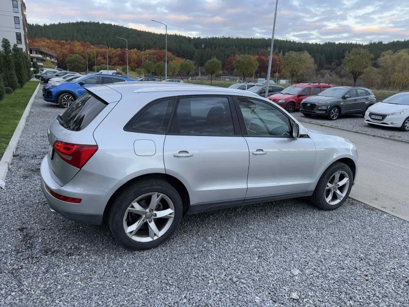 Audi Q5 2.0 T quattro, снимка 9 - Автомобили и джипове - 52626153