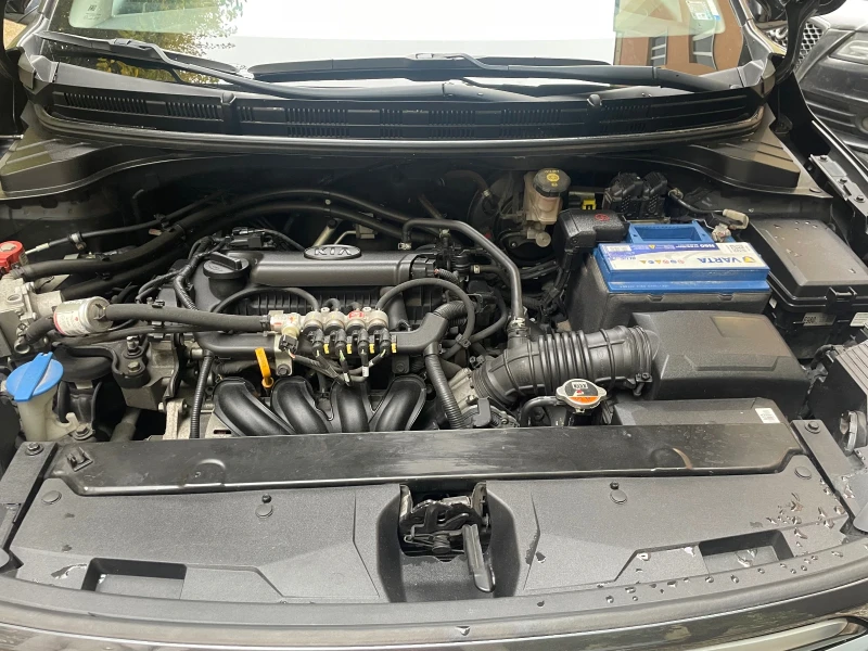 Kia Stonic, снимка 10 - Автомобили и джипове - 52343724