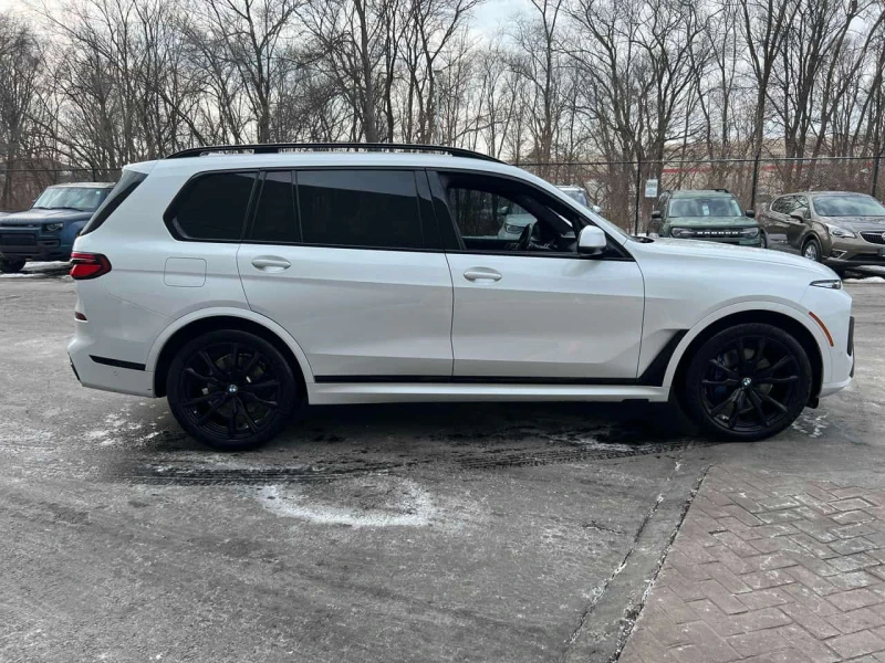 BMW X7 xDrive40i  CARFAX, снимка 3 - Автомобили и джипове - 53522182
