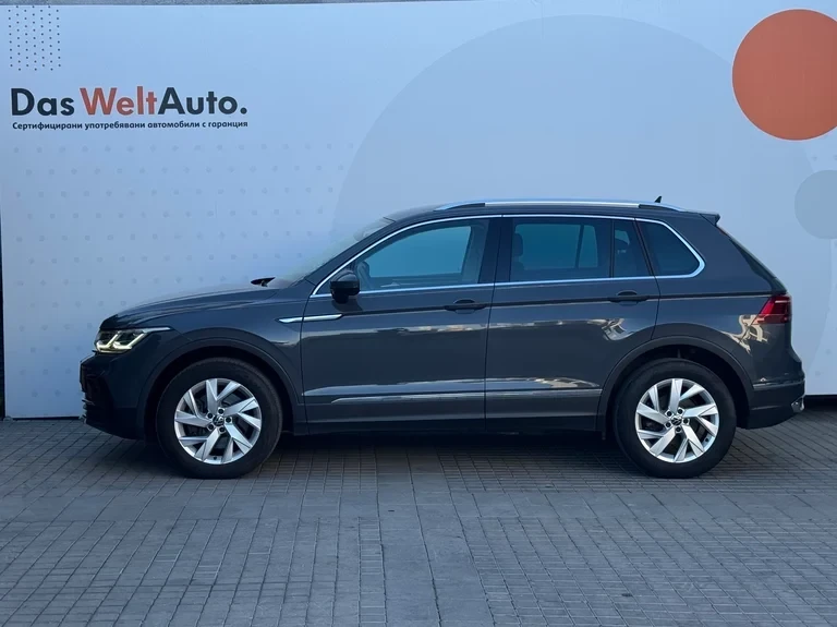 VW Tiguan Elegance 2.0 TDI SCR 4MOTION DSG, снимка 2 - Автомобили и джипове - 56020494