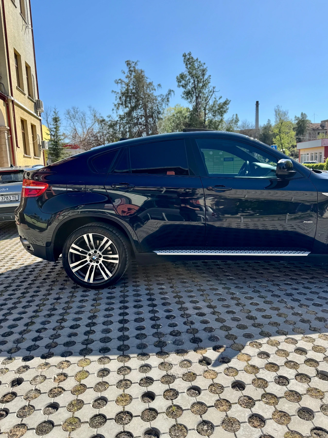 BMW X6 4.0XD - изображение 2