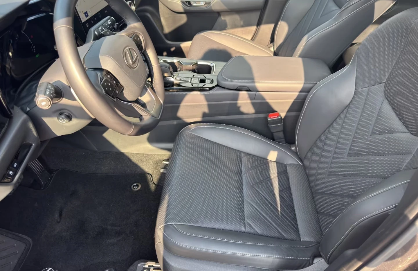 Lexus NX 350h EXECUTIVE/240HP/4X4/PANO/HUD/MEMORY/360CAM/742f - изображение 9